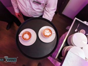 Dwie kawy w stylu Latte Art