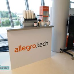 Stiosko z kawą dla Allegro.tech